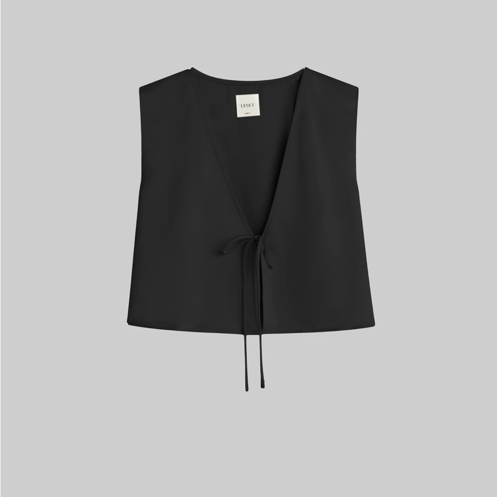 Leset Barb Tie Top